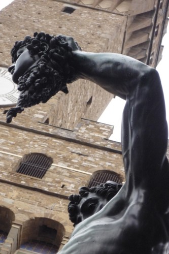 366 réels à prise rapide,persée tenant la tête de méduse,piazza della signora